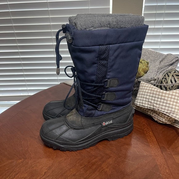 Baffin Shoes - Maple Leaf Canada - Baffin snow winter boots
